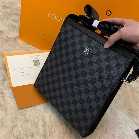 túi nam louis vuitton chính hãng|túi Louis Vuitton chính hãng.